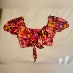 Vestique Top